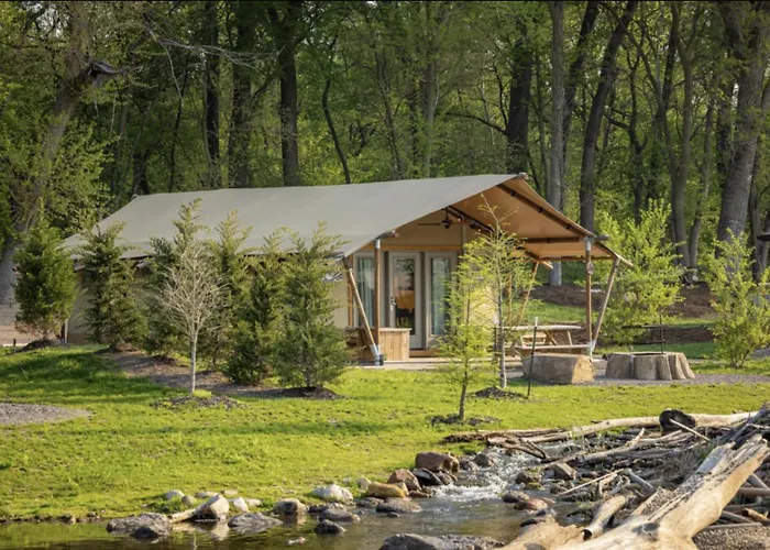 Sankoty Lakes - & Rv Park - Peoria 3* Spring Bay