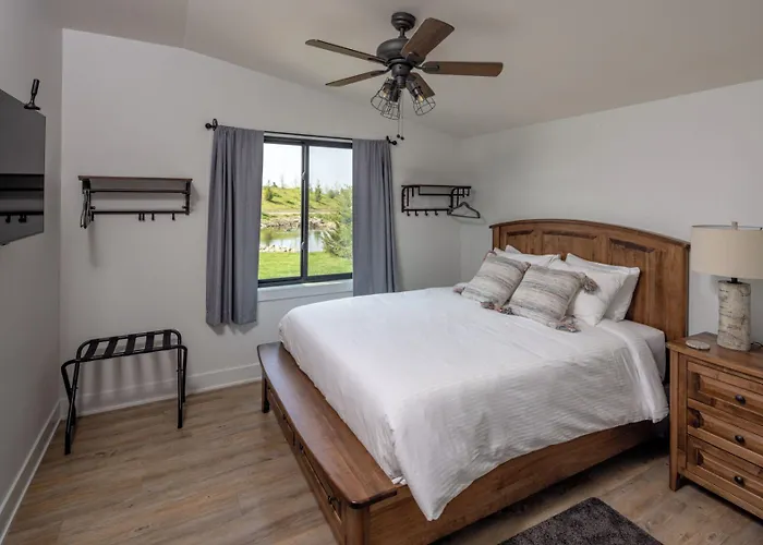 Sankoty Lakes - & Rv Park - Peoria Hotel